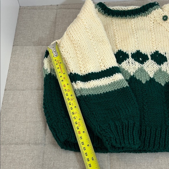 Vintage. Hand made. New. Green and Cream Knit Sweater - Picture 2 of 4